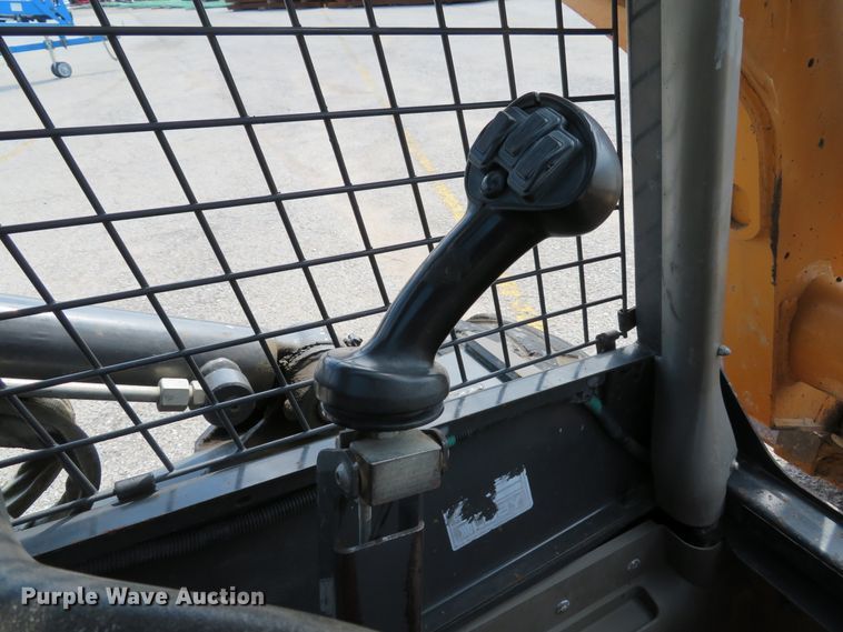 image for item DH1553 2012 Case SV250 skid steer