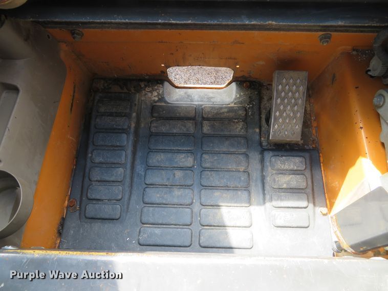 image for item DH1553 2012 Case SV250 skid steer