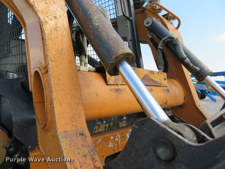 image for item DH1553 2012 Case SV250 skid steer