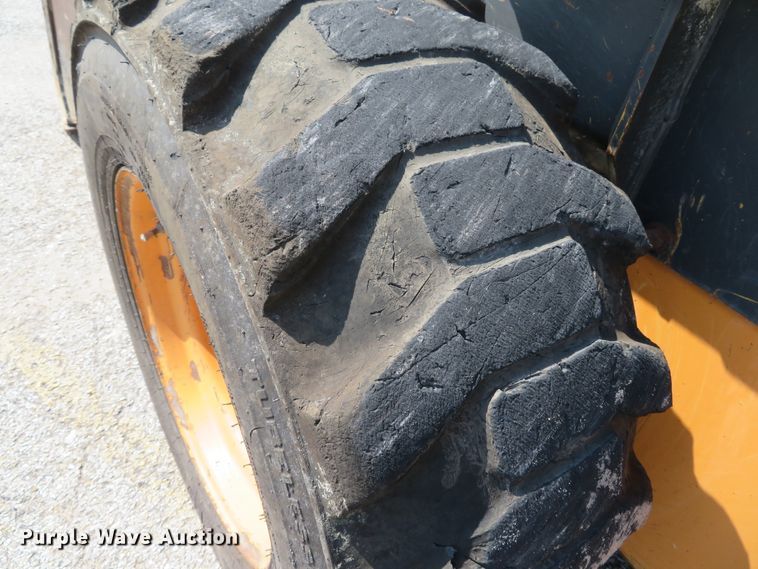 image for item DH1553 2012 Case SV250 skid steer