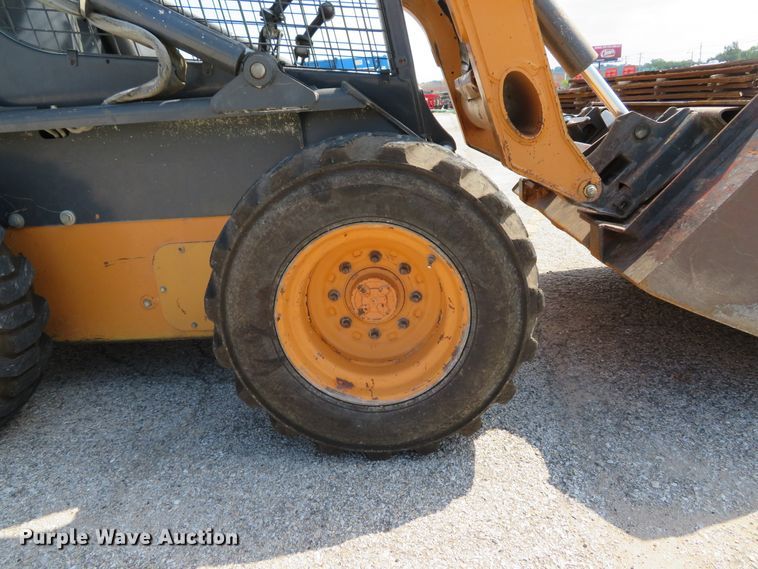 image for item DH1553 2012 Case SV250 skid steer