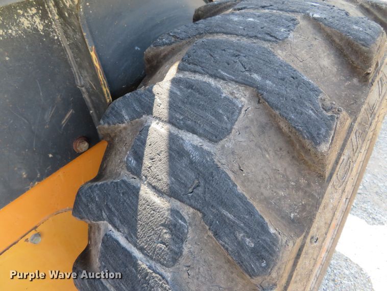 image for item DH1553 2012 Case SV250 skid steer