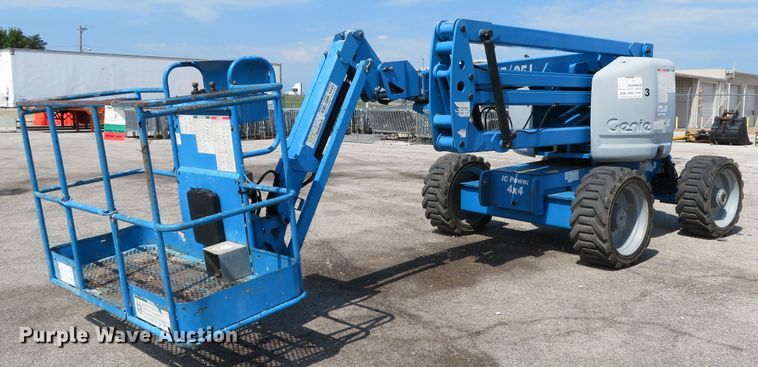 image for item DH1554 2011 Genie Z45/25J boom lift