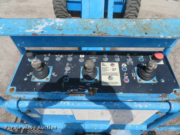 image for item DH1554 2011 Genie Z45/25J boom lift