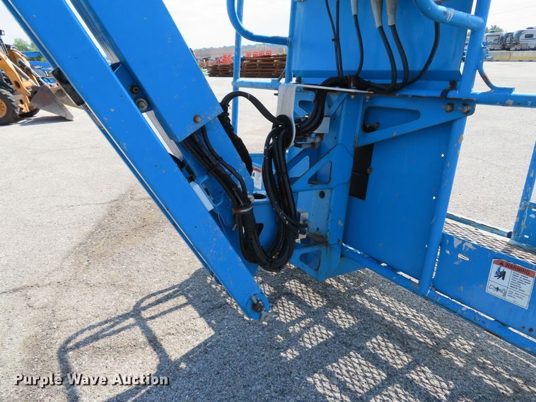 image for item DH1554 2011 Genie Z45/25J boom lift