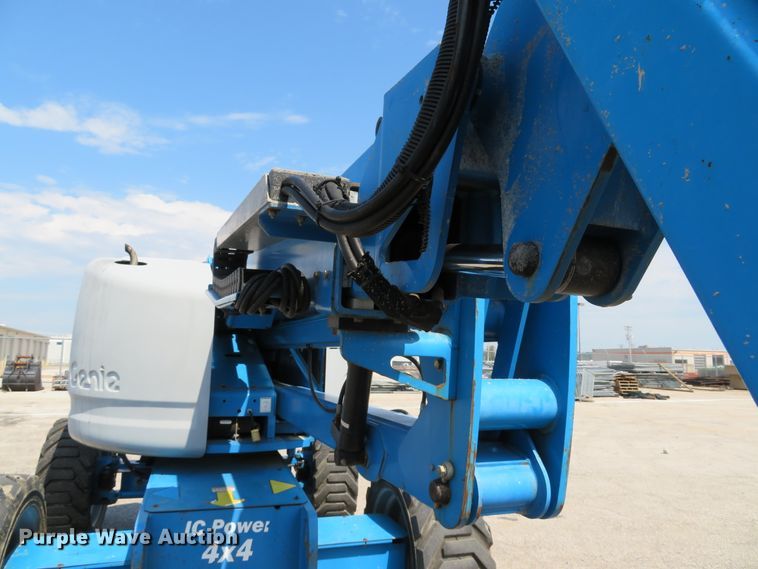 image for item DH1554 2011 Genie Z45/25J boom lift
