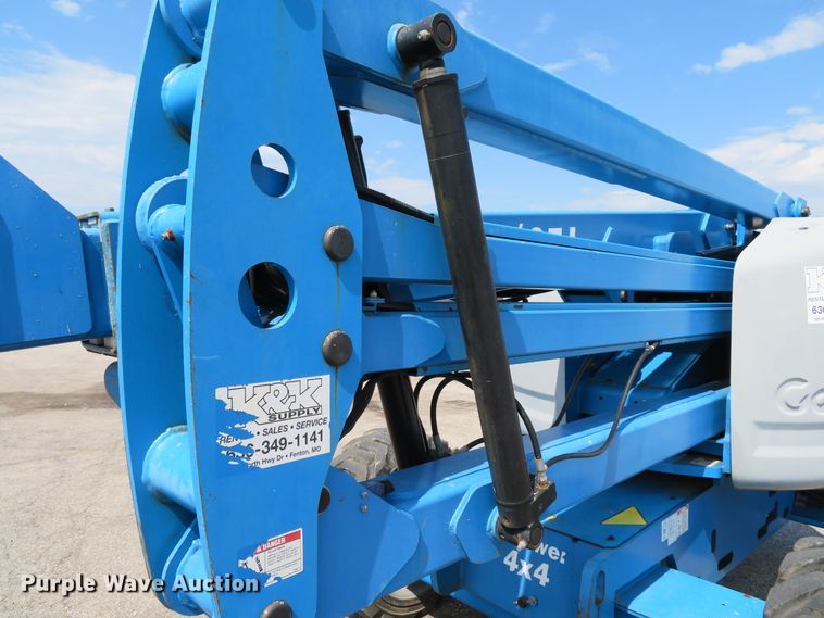 image for item DH1554 2011 Genie Z45/25J boom lift