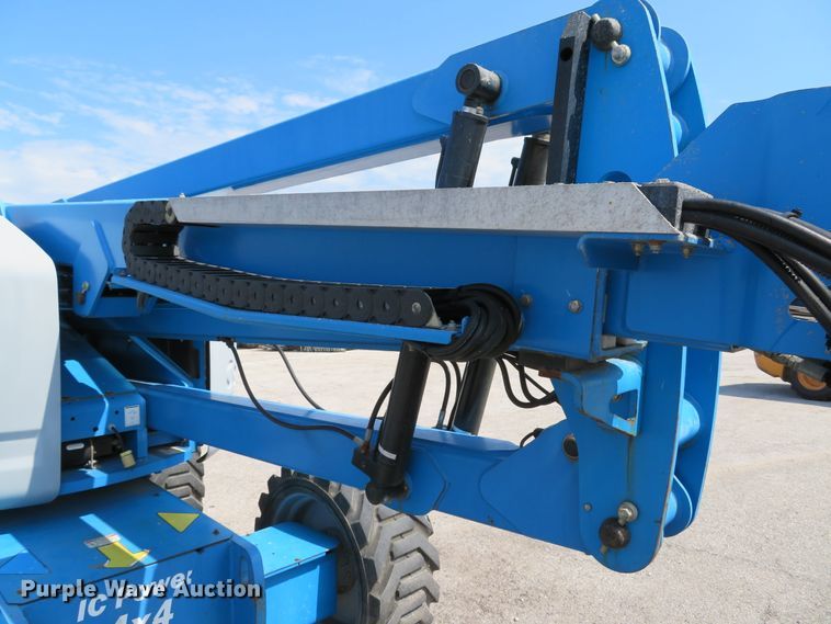 image for item DH1554 2011 Genie Z45/25J boom lift
