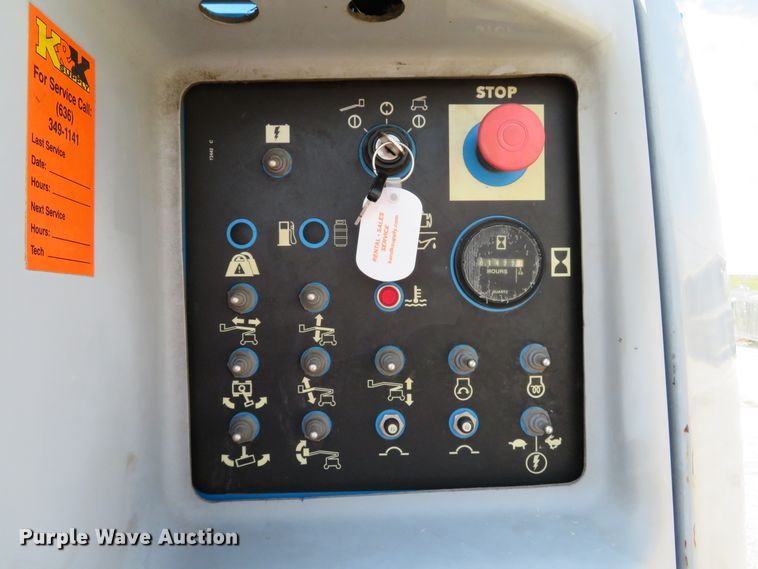 image for item DH1554 2011 Genie Z45/25J boom lift