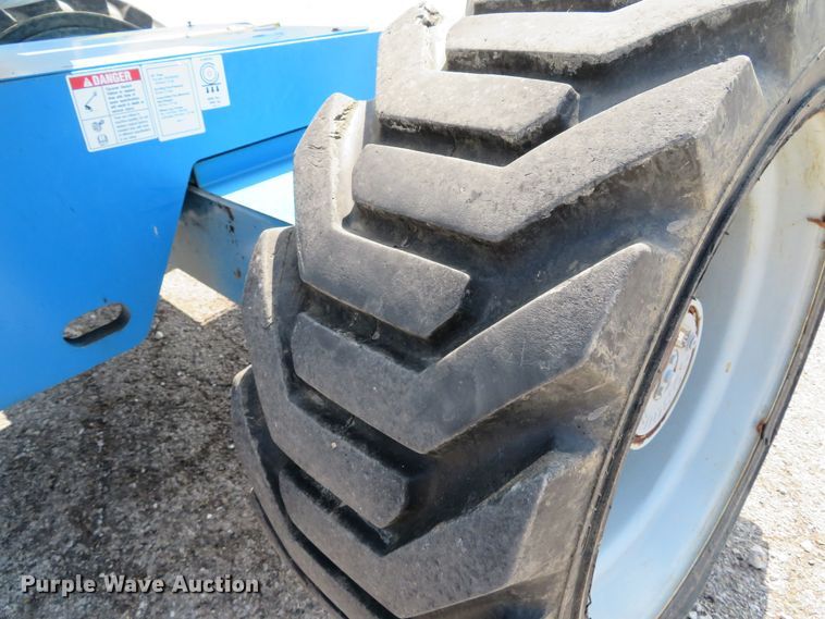 image for item DH1554 2011 Genie Z45/25J boom lift