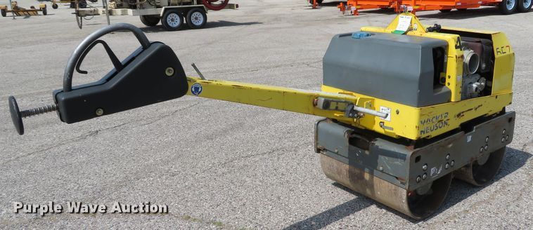 image for item DH1555 2014 Wacker Neuson RD7 double drum vibratory roller
