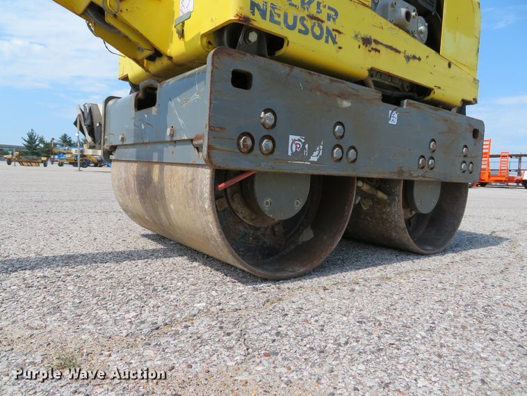 image for item DH1555 2014 Wacker Neuson RD7 double drum vibratory roller