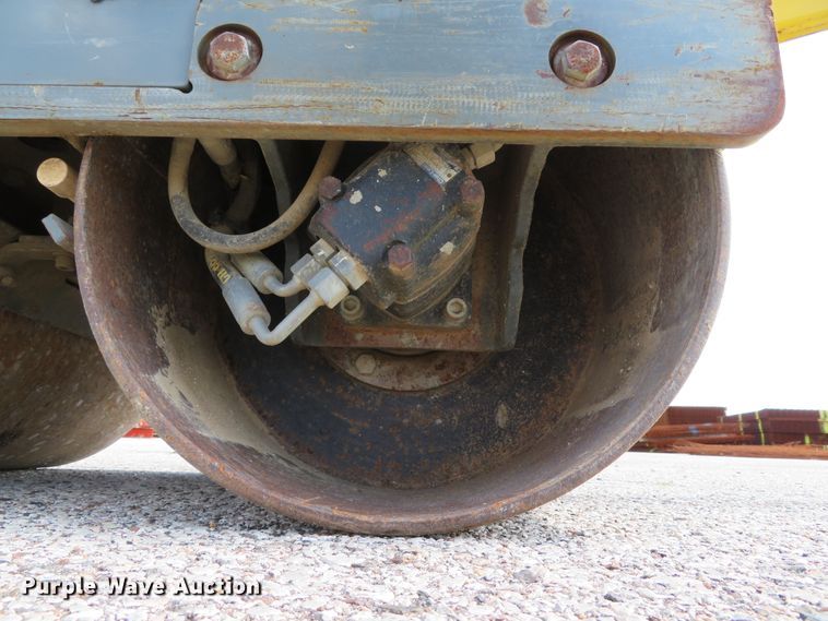 image for item DH1555 2014 Wacker Neuson RD7 double drum vibratory roller