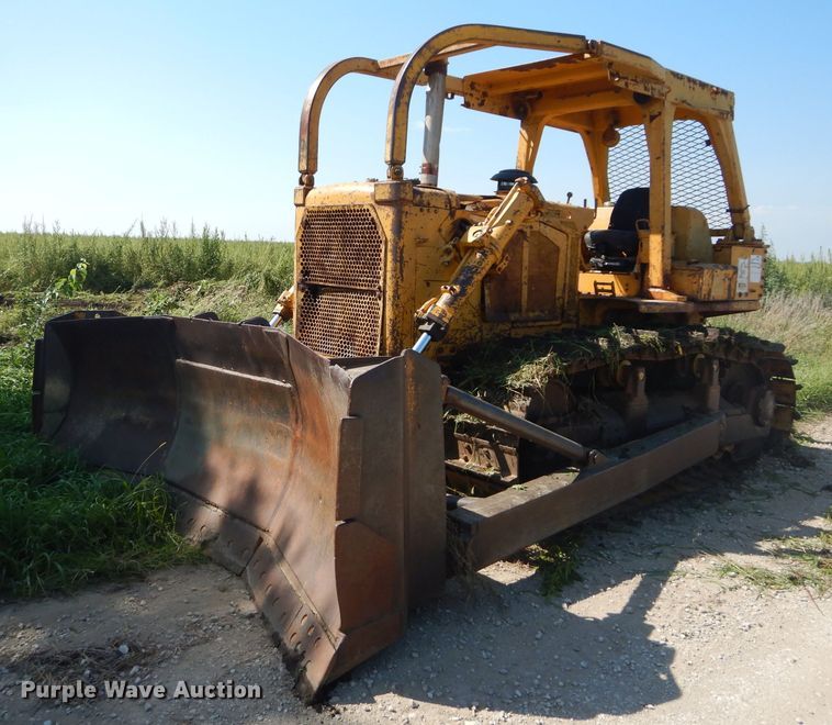 image for item DH2540 1976 Caterpillar D7G dozer