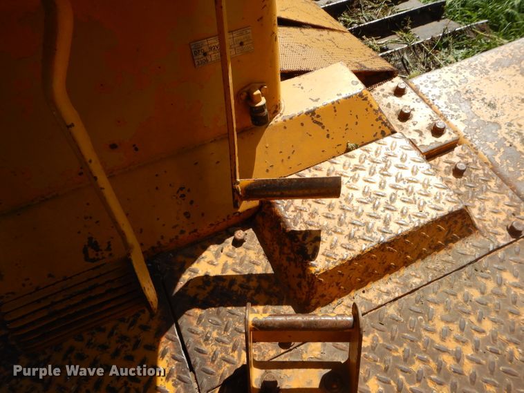 image for item DH2540 1976 Caterpillar D7G dozer