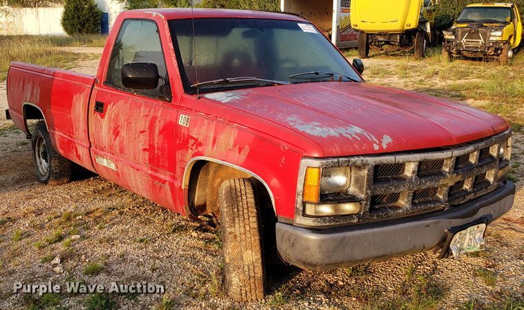 image for item DH2771 1993 Chevrolet C1500 pickup truck