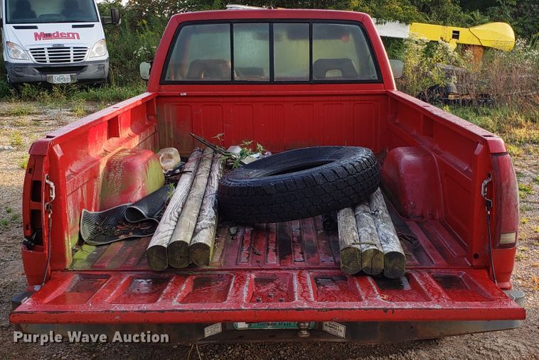 image for item DH2771 1993 Chevrolet C1500 pickup truck