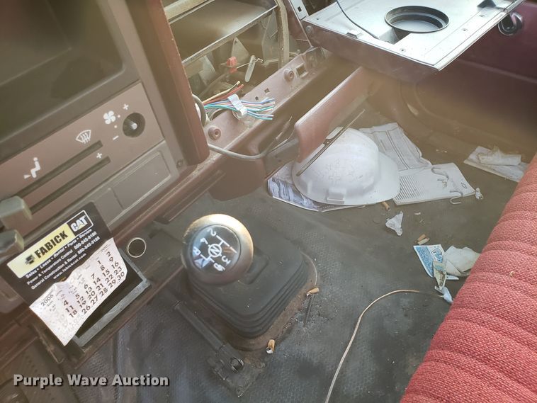 image for item DH2771 1993 Chevrolet C1500 pickup truck