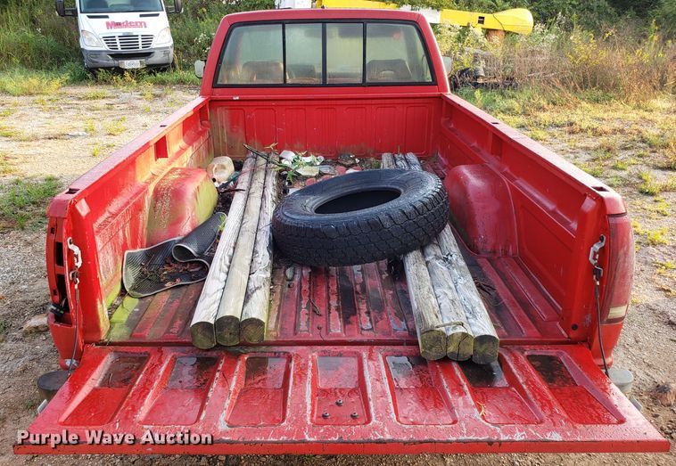 image for item DH2771 1993 Chevrolet C1500 pickup truck