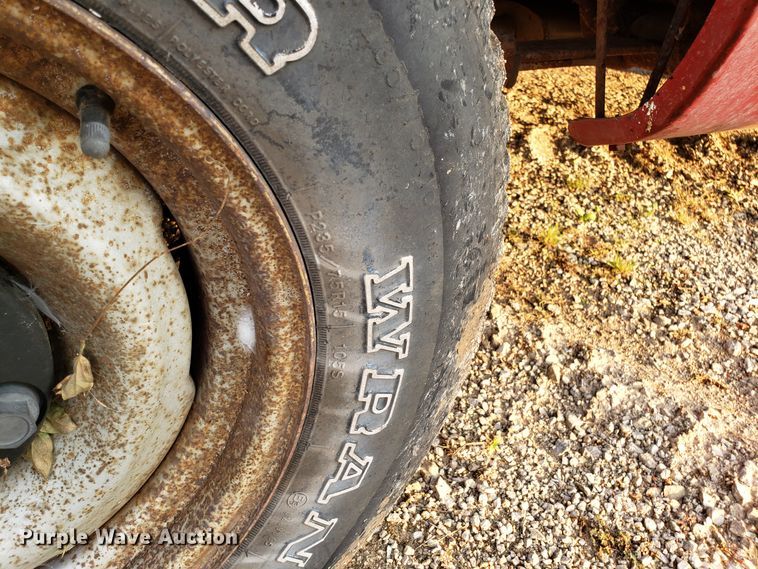 image for item DH2771 1993 Chevrolet C1500 pickup truck