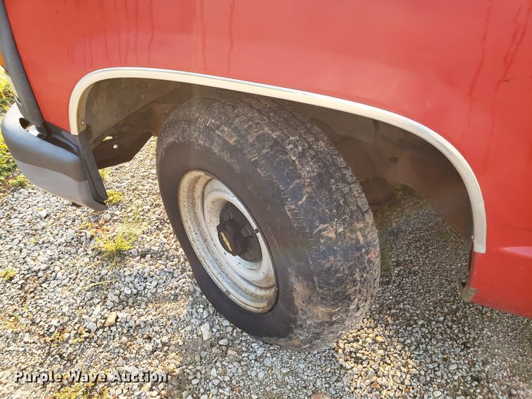 image for item DH2771 1993 Chevrolet C1500 pickup truck