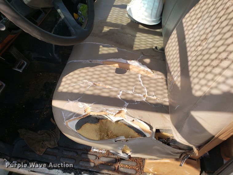 image for item DH2796 1993 GMC TopKick C6500 bucket truck