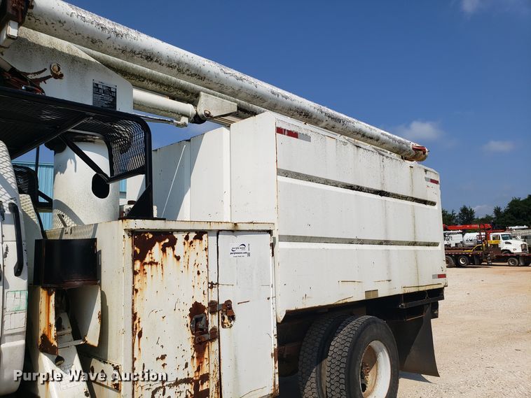image for item DH2796 1993 GMC TopKick C6500 bucket truck