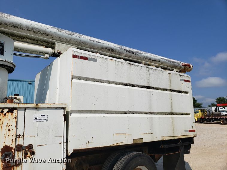 image for item DH2796 1993 GMC TopKick C6500 bucket truck