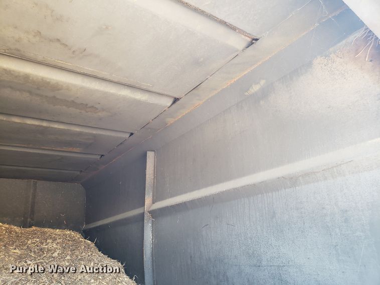 image for item DH2796 1993 GMC TopKick C6500 bucket truck