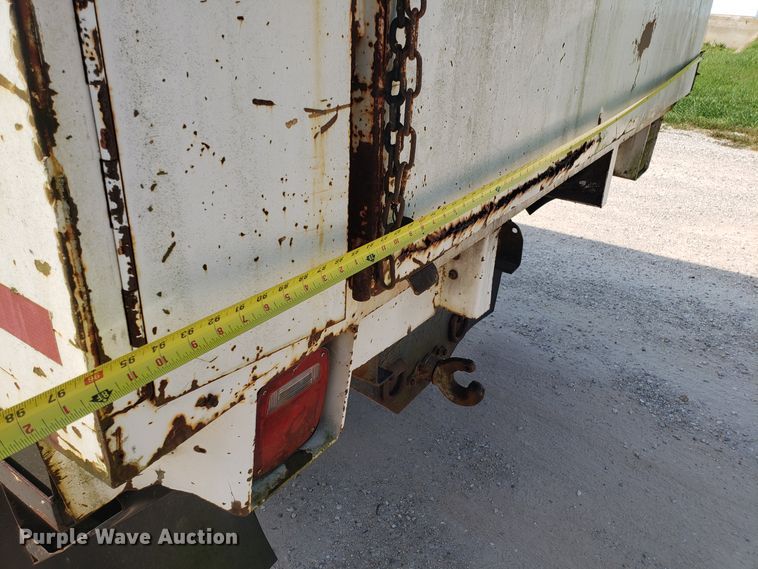 image for item DH2796 1993 GMC TopKick C6500 bucket truck