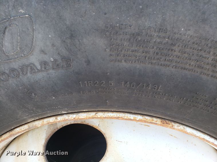 image for item DH2796 1993 GMC TopKick C6500 bucket truck