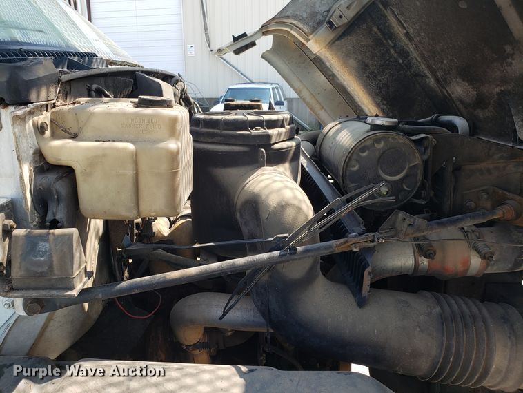 image for item DH2796 1993 GMC TopKick C6500 bucket truck