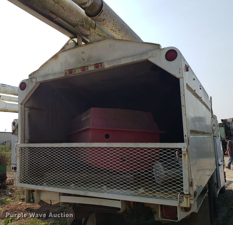 image for item DH2801 1987 Ford F700 bucket truck