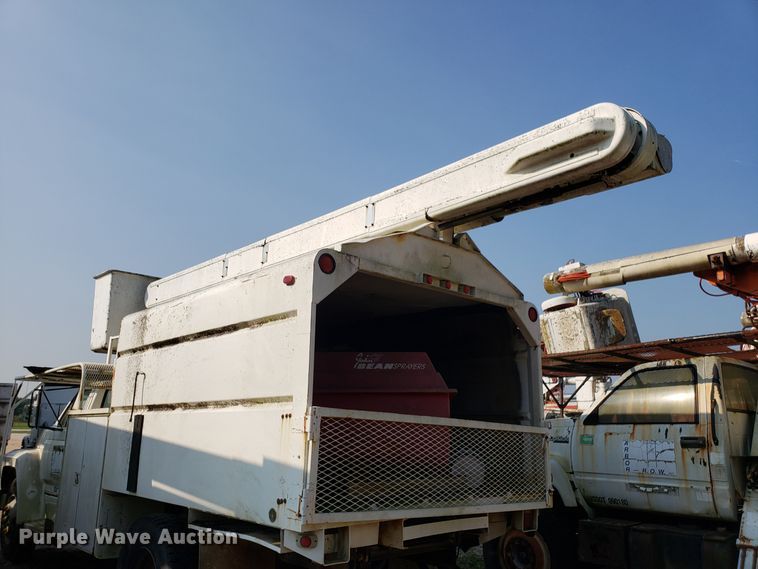 image for item DH2801 1987 Ford F700 bucket truck