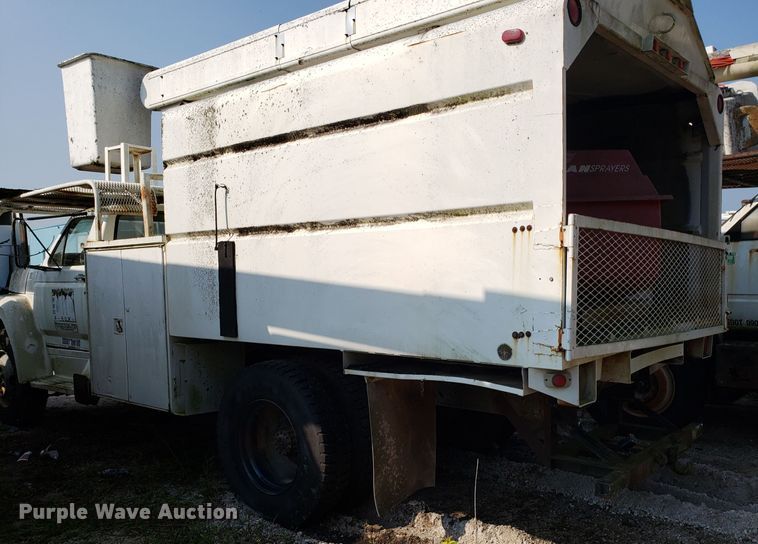 image for item DH2801 1987 Ford F700 bucket truck