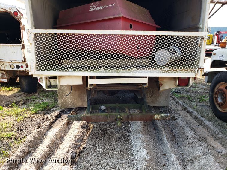 image for item DH2801 1987 Ford F700 bucket truck