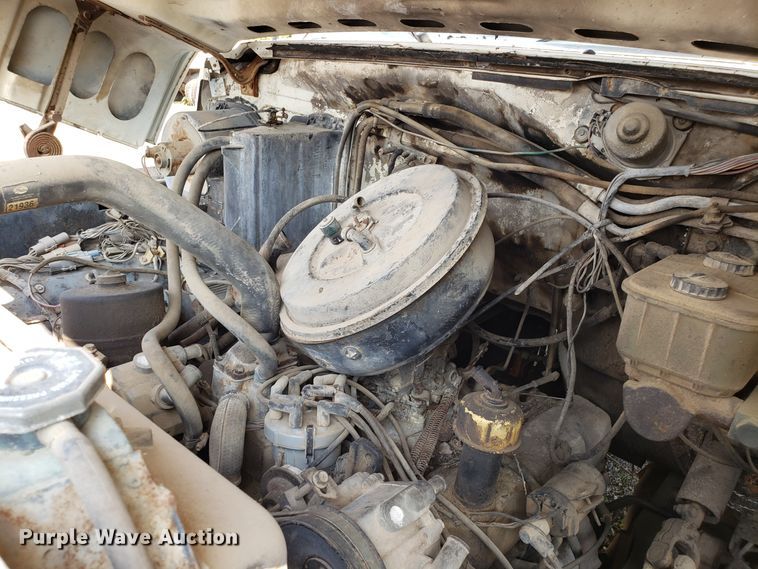 image for item DH2801 1987 Ford F700 bucket truck