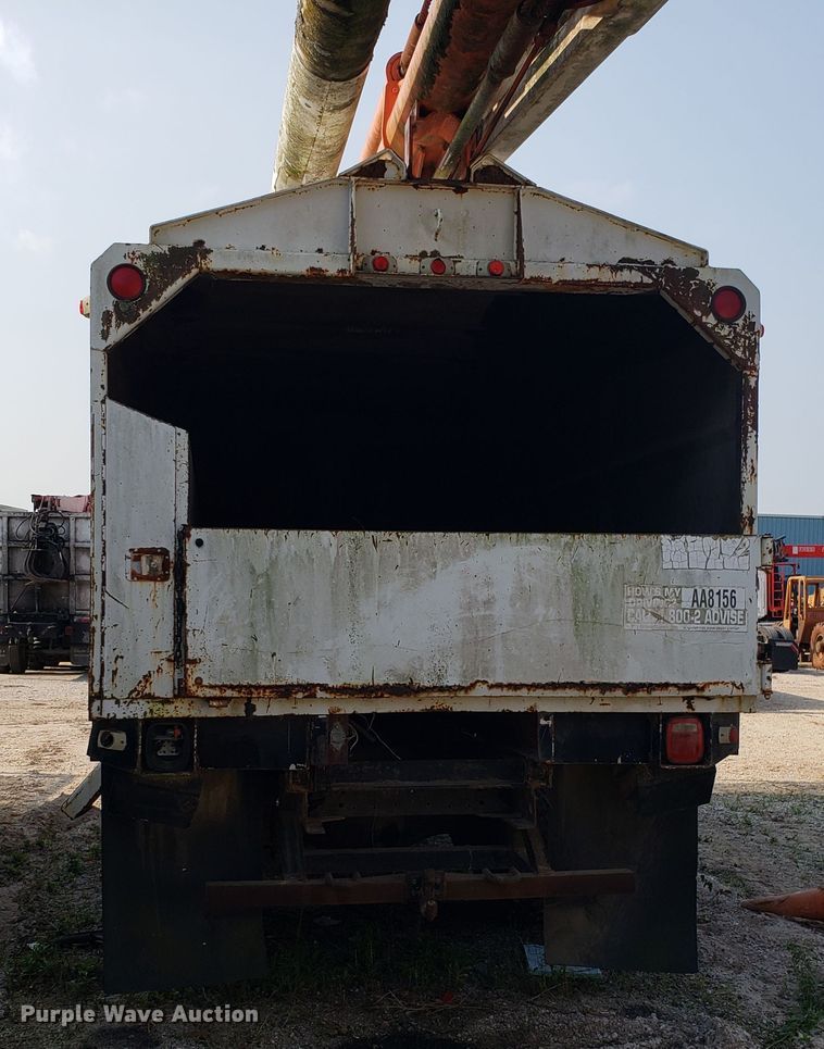 image for item DH2802 1992 GMC TopKick C5500 bucket truck