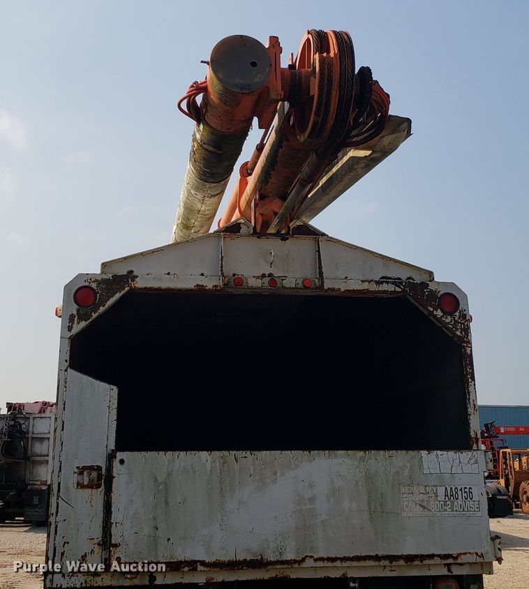 image for item DH2802 1992 GMC TopKick C5500 bucket truck