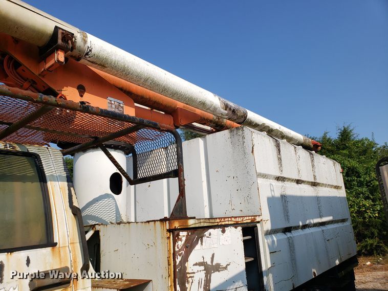 image for item DH2802 1992 GMC TopKick C5500 bucket truck