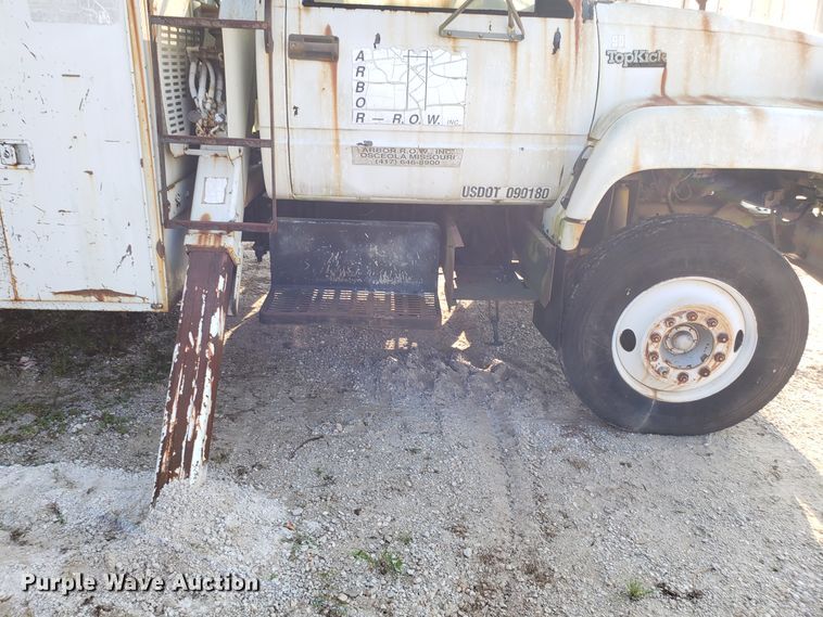 image for item DH2802 1992 GMC TopKick C5500 bucket truck