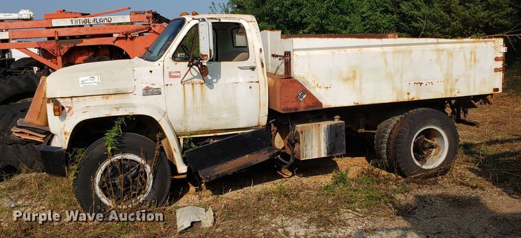 image for item DH2805 1975 GMC 6500 dump truck