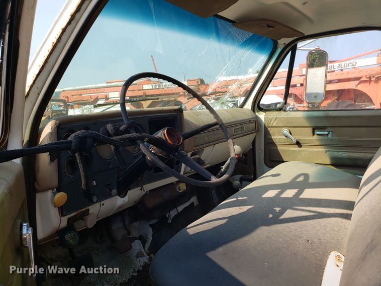 image for item DH2805 1975 GMC 6500 dump truck