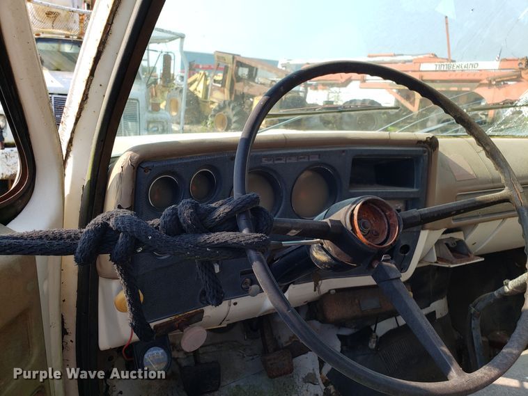 image for item DH2805 1975 GMC 6500 dump truck