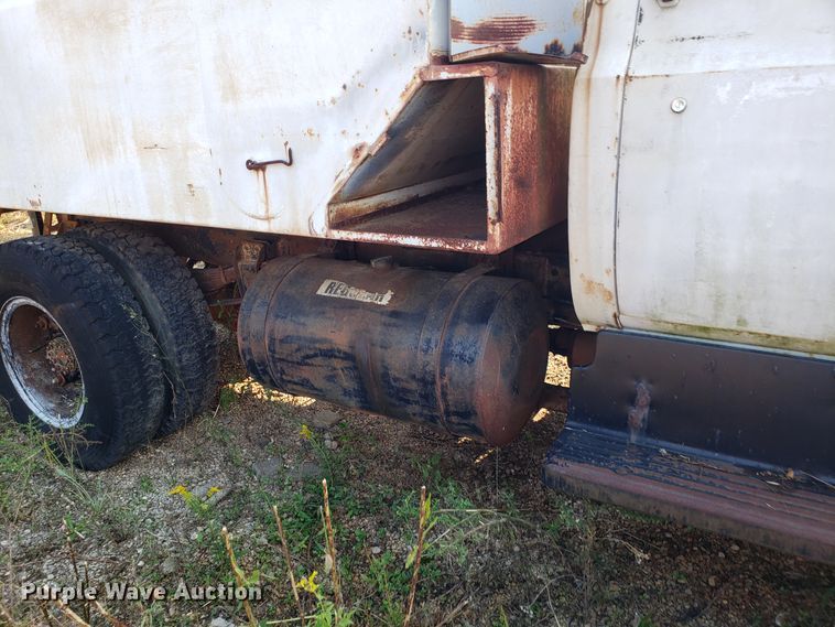 image for item DH2805 1975 GMC 6500 dump truck