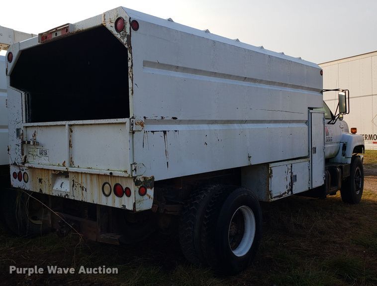 image for item DH2813 1994 Chevrolet Kodiak C5500 chipper truck