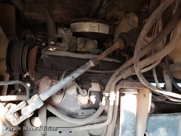 image for item DH2813 1994 Chevrolet Kodiak C5500 chipper truck