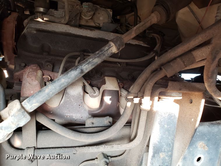 image for item DH2813 1994 Chevrolet Kodiak C5500 chipper truck