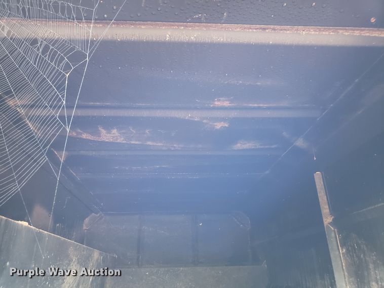 image for item DH2813 1994 Chevrolet Kodiak C5500 chipper truck