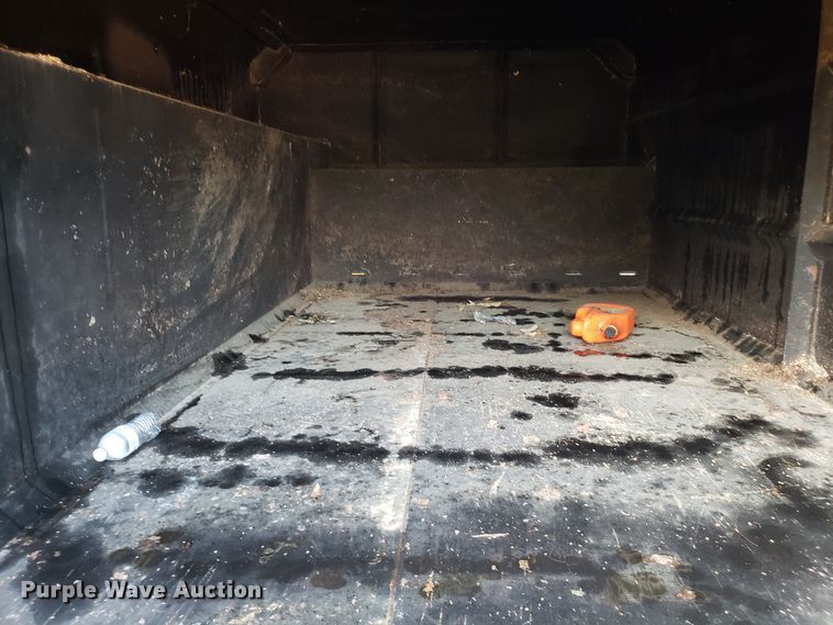 image for item DH2813 1994 Chevrolet Kodiak C5500 chipper truck